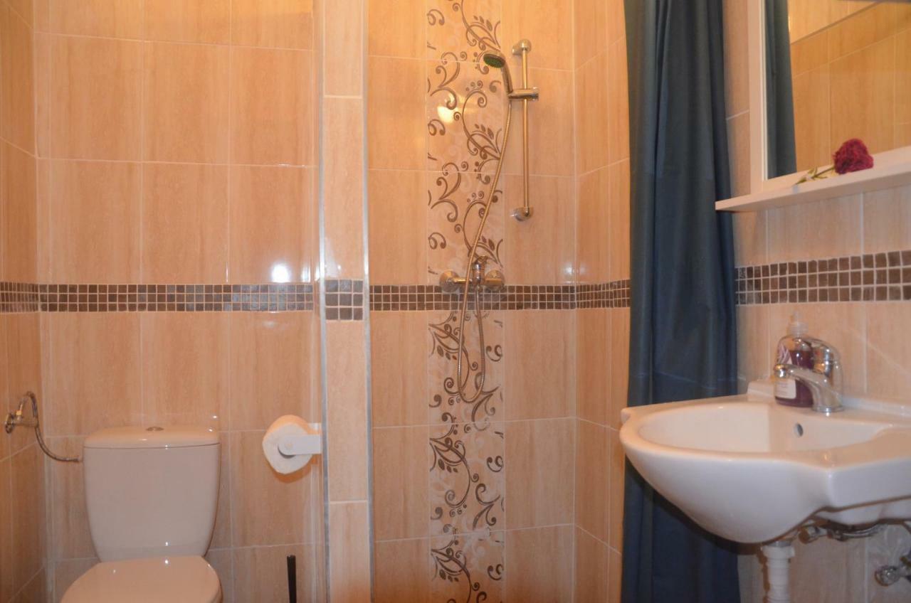 No. 11 Apartment With 2 Bathrooms Next To Railway Station Будапеща Екстериор снимка